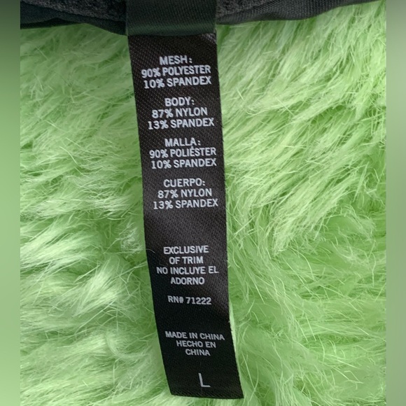 Excellent Condition, Steve Madden 2 Pack Halter Bralette w/ Bandeau Accent, Sz L - Picture 10 of 11